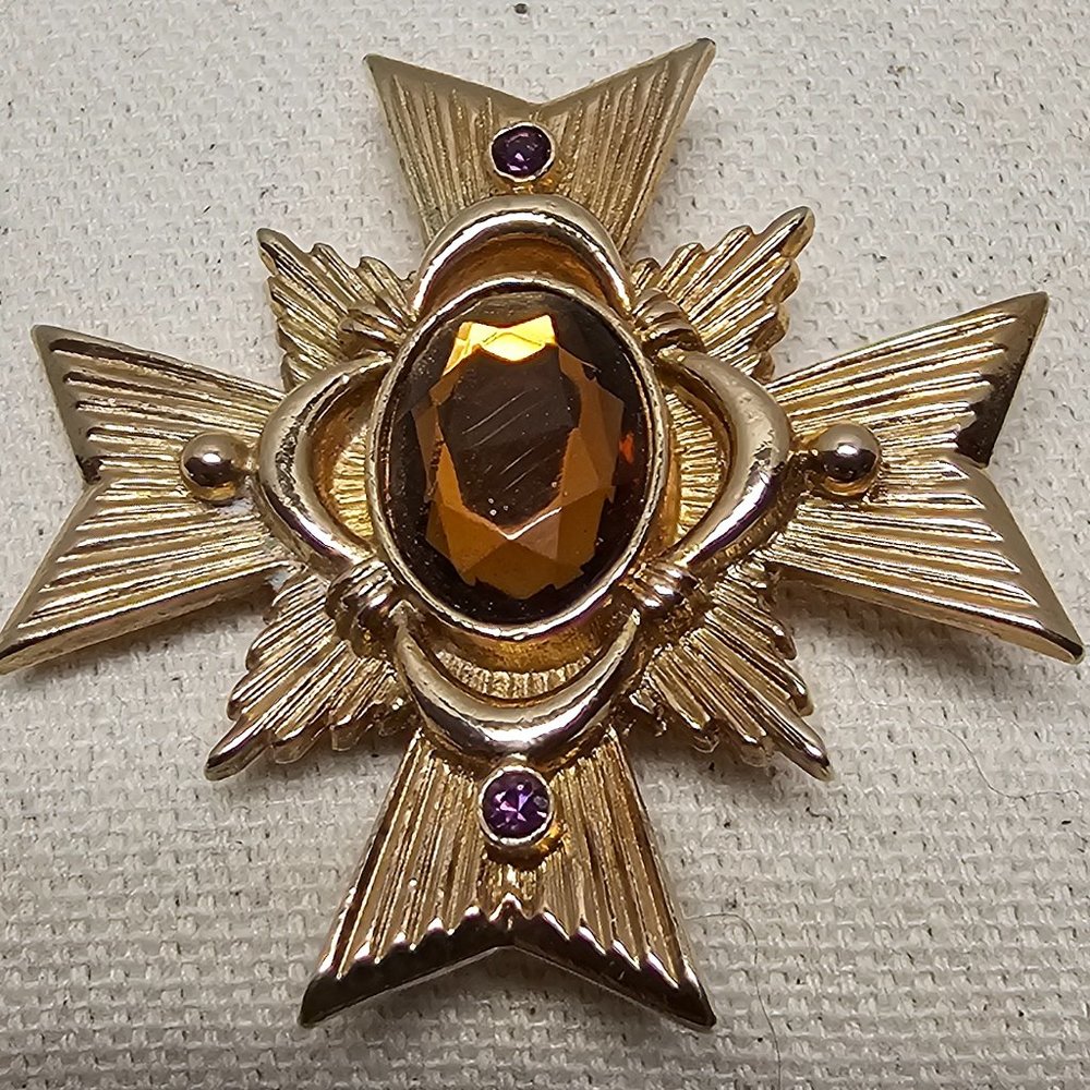 Vintage Signed AVON Gold Tone Maltese Cross Amber Rhinestone Brooch Pin Pendant